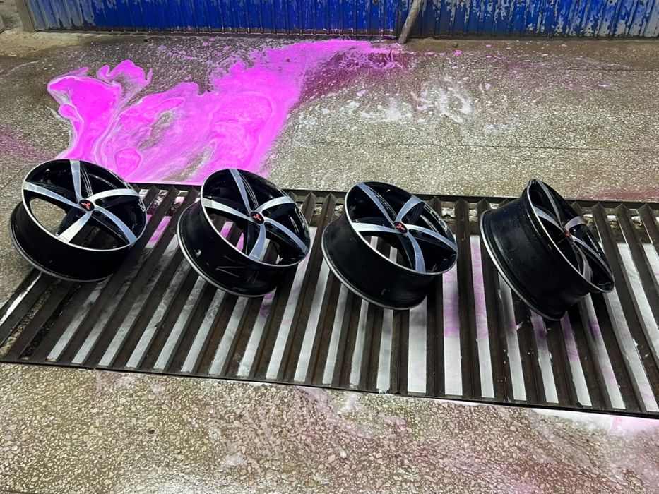 Диски r18 5x114.3 ET45