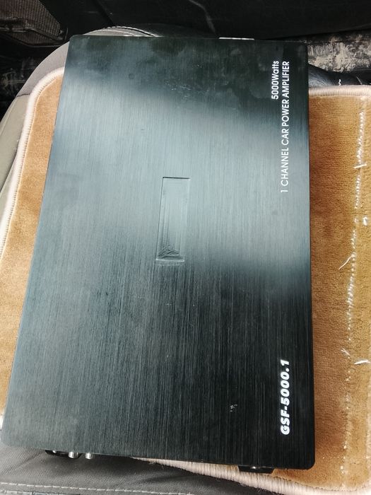 Усилитель в автомобиль