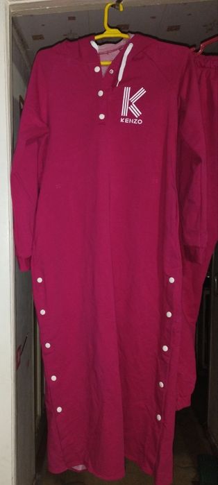 Спортивка удлинённая, как новая, размер 50