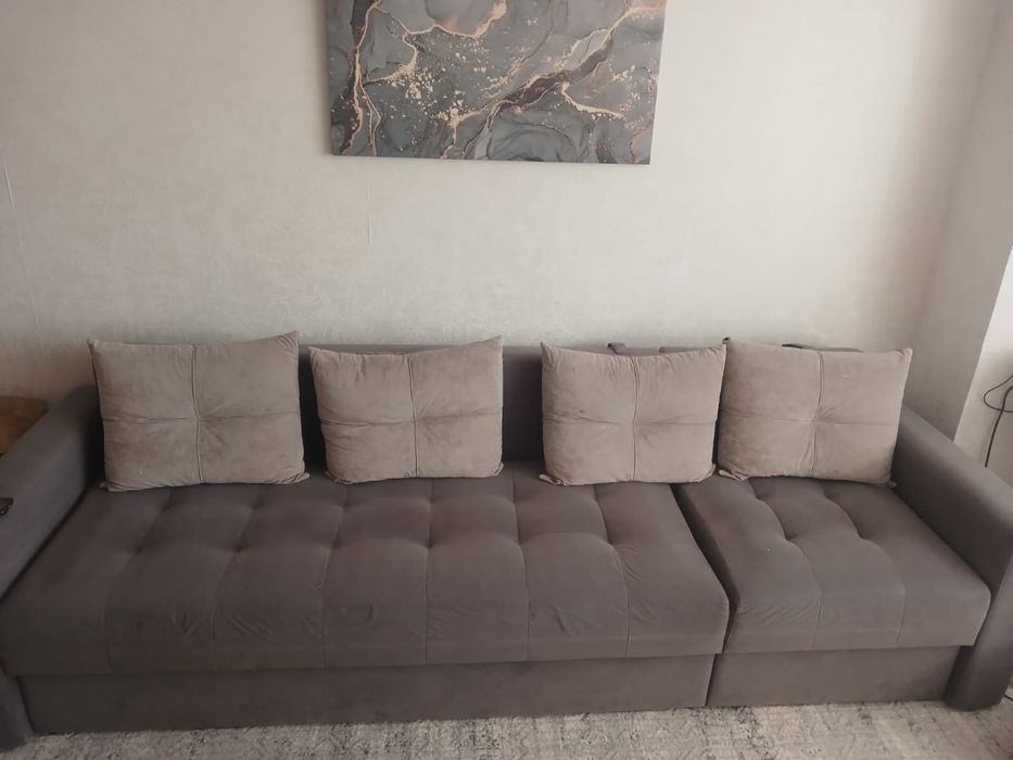 Продам диван 4 метр