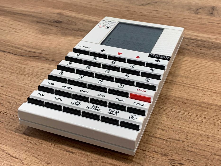 Бридж джобен компютър (Saitek Pro Bridge 200)