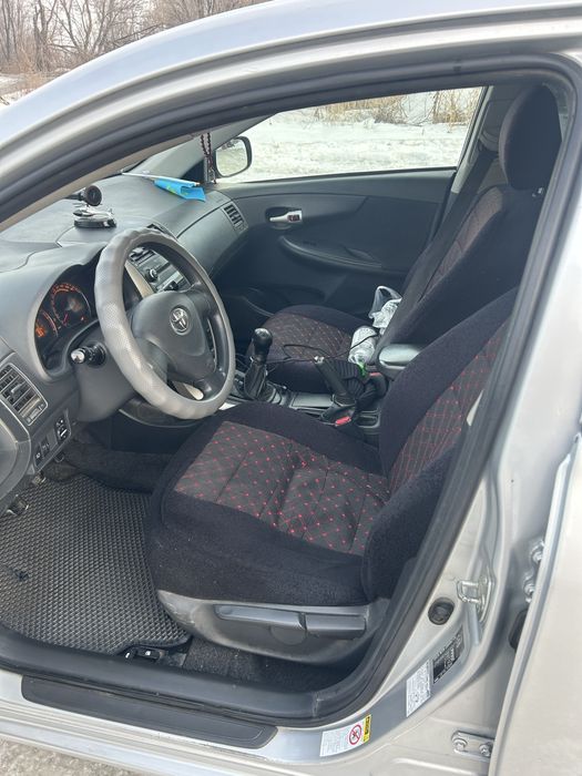 Продам тойоту короллу