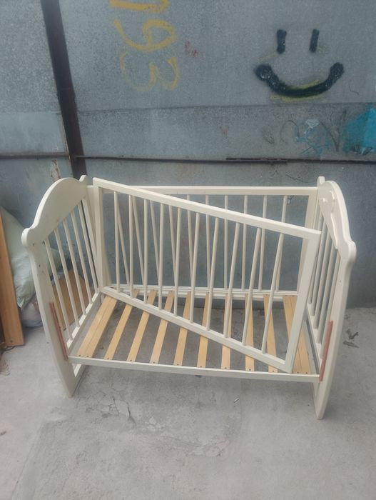 Продам детский манеж б/у