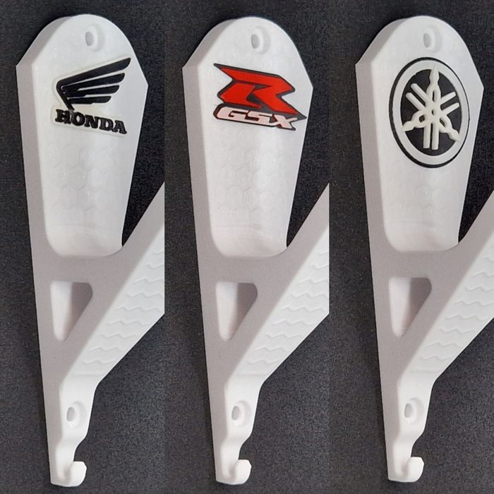 Закачалки за мото каски и якета с ваше лого