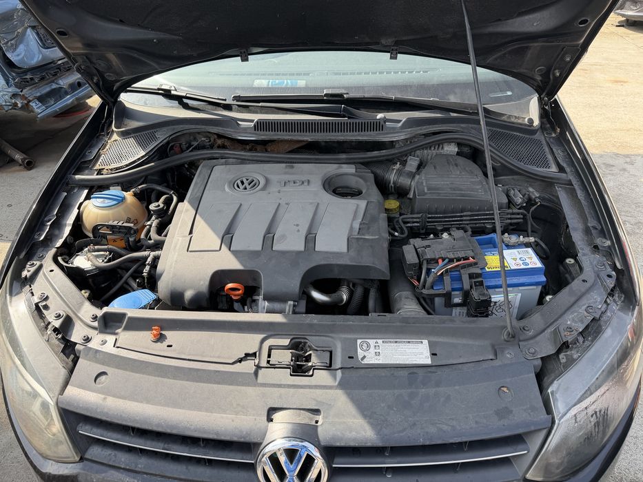 Volkswagen Polo 1.6 TDI НА ЧАСТИ