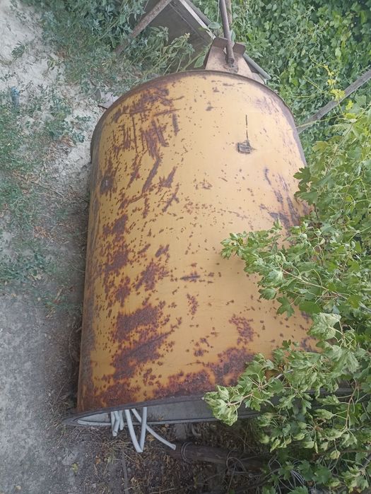 Продам бочку для полива