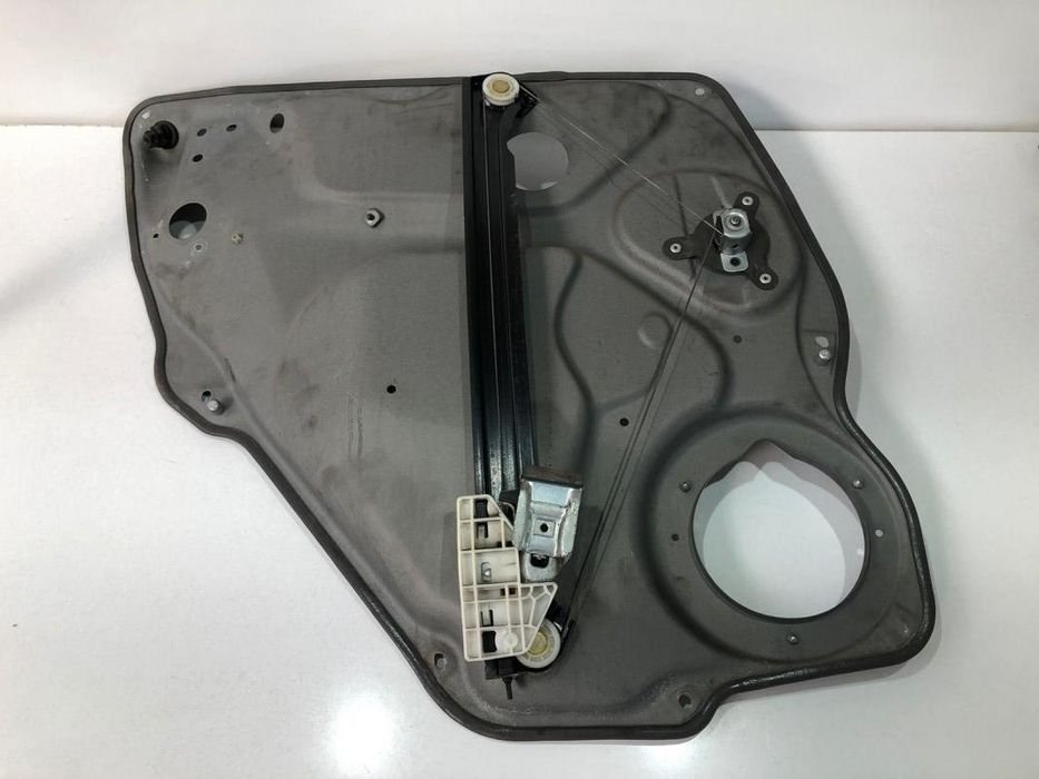 Macara geam manuala dreapta spate Mercedes A-Class W169 a1698901267