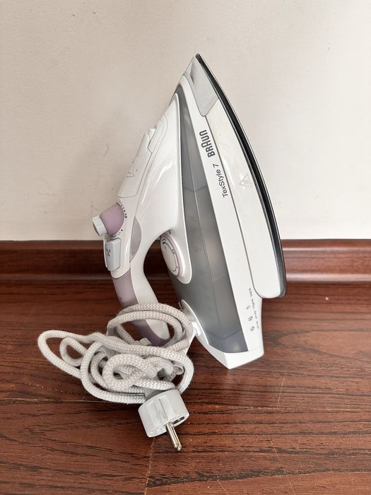 Утюг Braun TexStyle 7