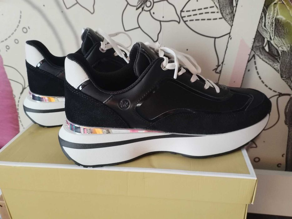 Нови оригинални сникърси MICHAEL KORS (МАЙКЪЛ КОРС)-41 номер