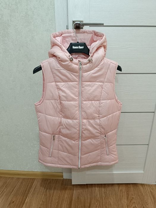 LCW. Жилетка на девочку