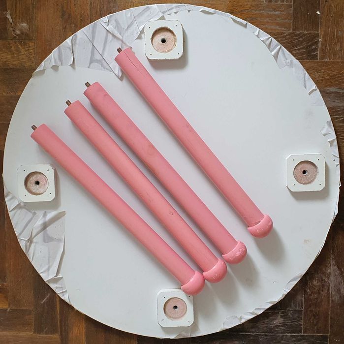 Masa rotunda din lemn pentru copii