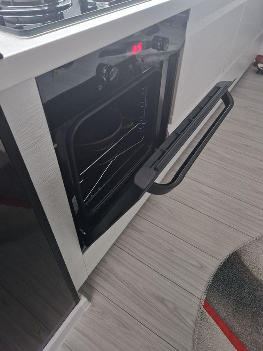 Vand Plita si cuptor Zanussi