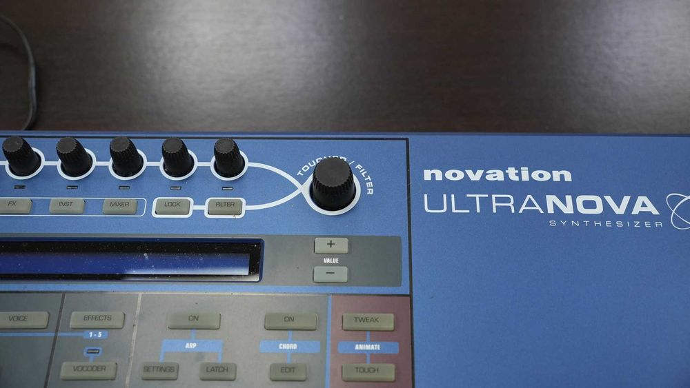 Novation Ultranova – Sintetizator profesional