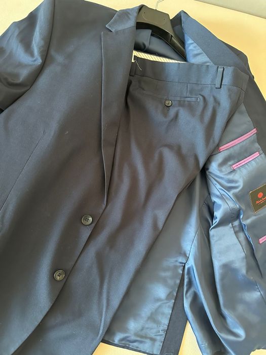 Продам мужской костюм