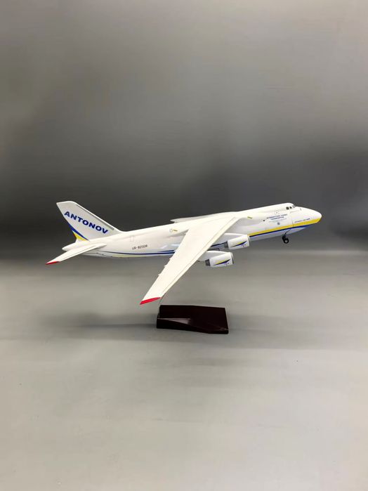 Модель самолета АН-124, Руслан, 42 см