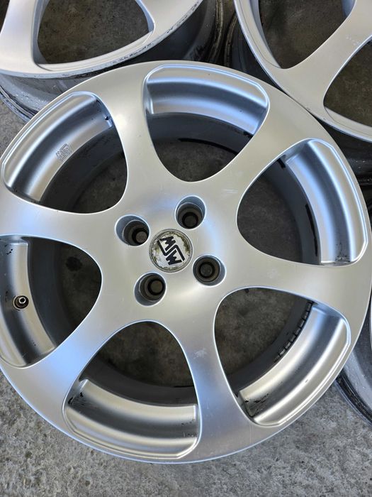 O.Z S.p.A Оригинални алуминиеви джанти 4х108 /17"