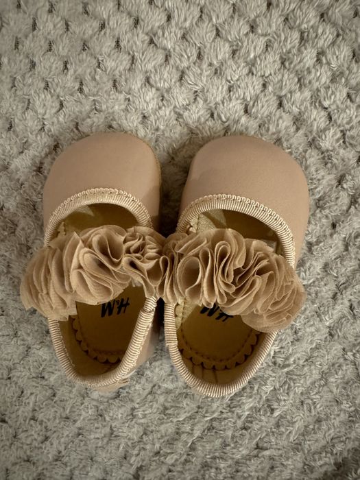 Balerini H&M rose gold marime 14/15 pentru bebelusi