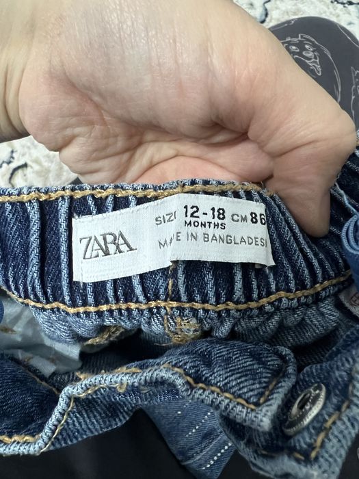 Продам джинсы на девочку