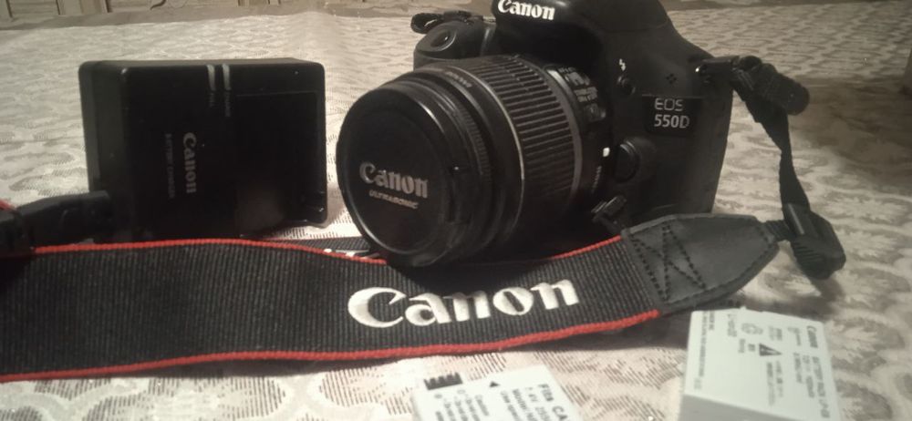 Canon EOS 550D yangi holatda ishlatilmagan tulip komplikt