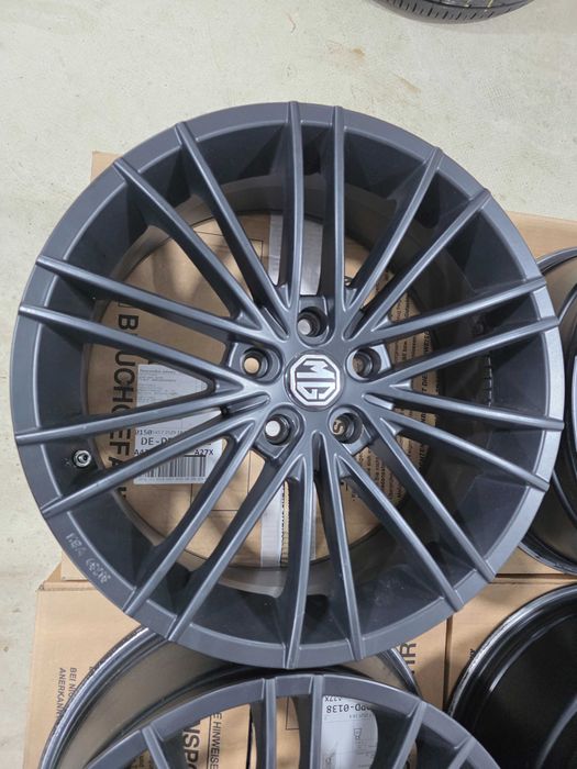 Jante 18 MG HS ZS Mercedes Vito V-Class BMW X1 F48 5x112 66.6 8J et48 senzori presiune roti inclusi