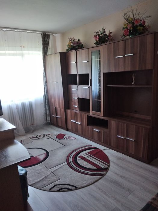 De închiriat garsoniera