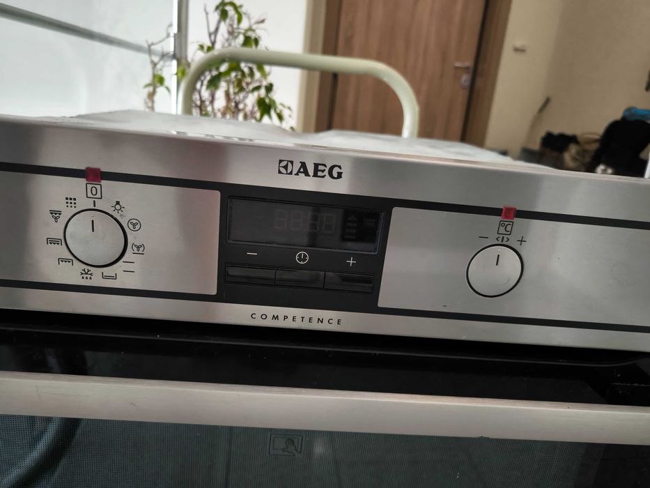 AEG фурна за вграждане BP200302KM