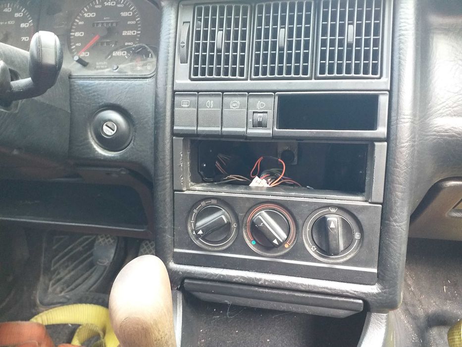 Ауди 80 2.0 16V 137 коня DOHC Audi 80 на части