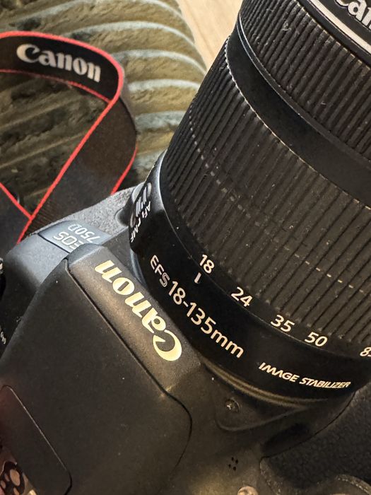 Canon D750 camera DSLR