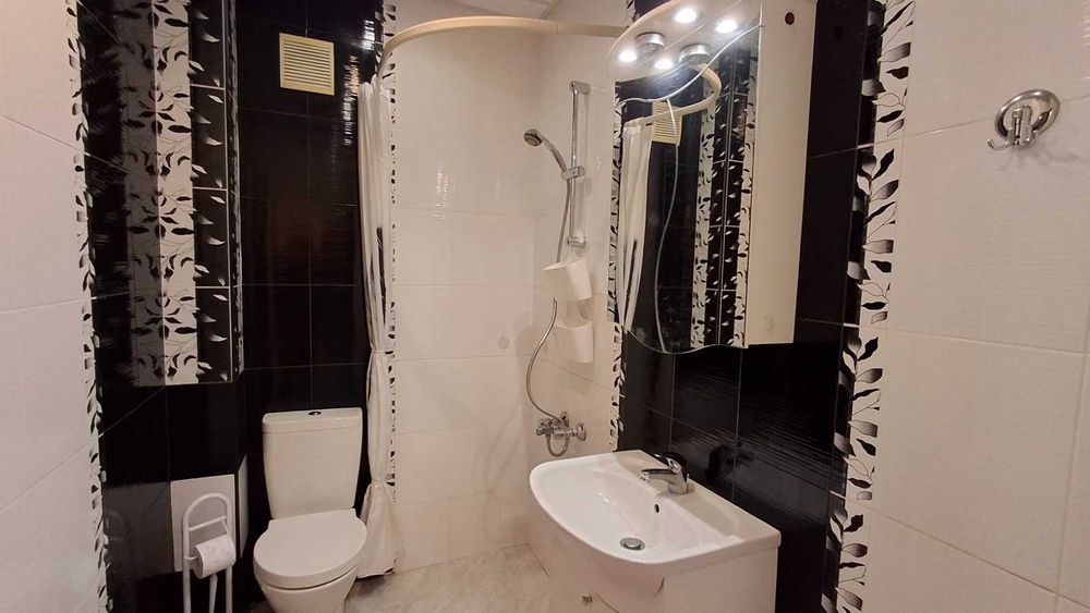 Дава се под наем Двустаен апартамент в София, Иван Вазов - 80 кв.м за 867 € - Снимка #8