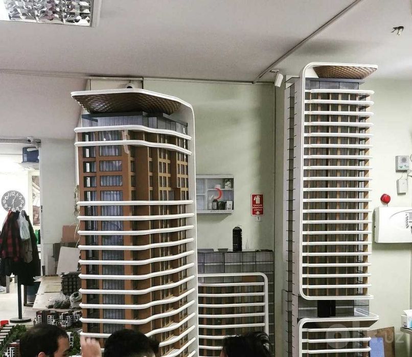 Maket Professional