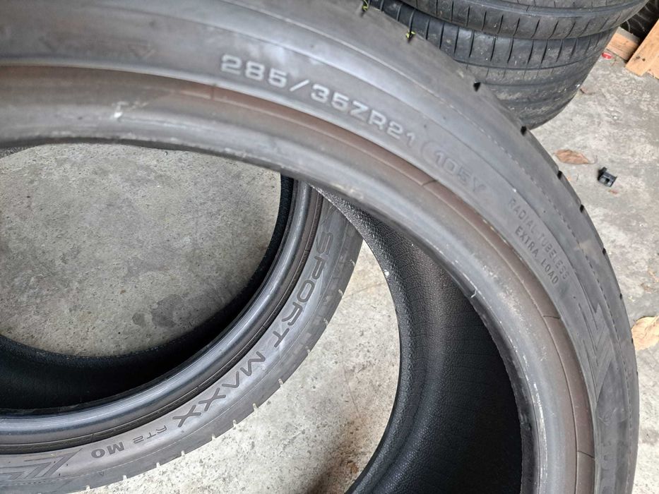 2 anvelope 285/35 R21 Dunlop
