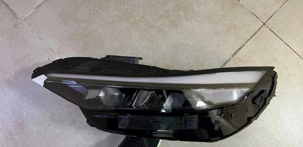 Фара передний лед Елантра 2023-/Hyundai Elantra 2023-