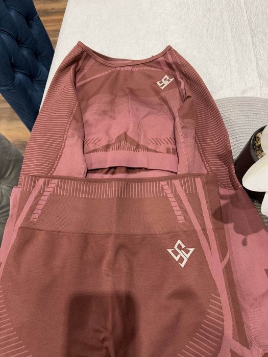 Дамски спортен клин + къса блуза