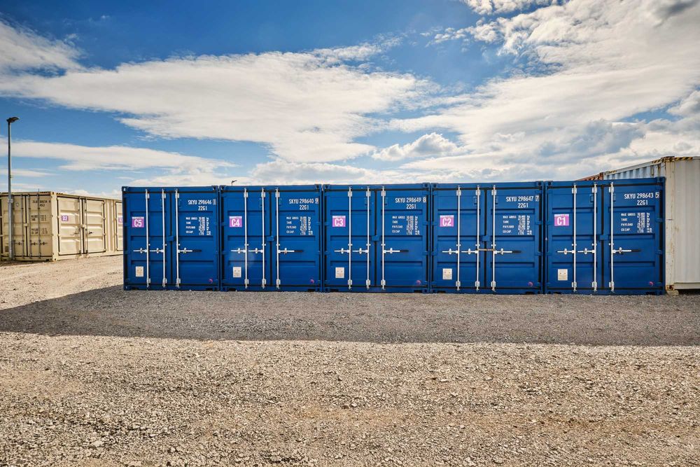 Моркси контейнери за склад под наем