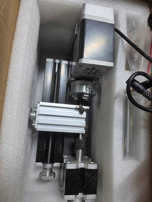 Strung mini pentru metal VEVOR 70 x 130 mm, freză 20000 rpm