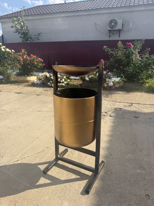 Продам урну под мусор