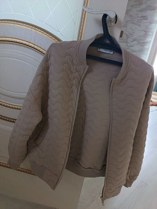 Женские куртки 4990