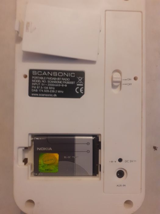 Aparat radio cu bluetooth