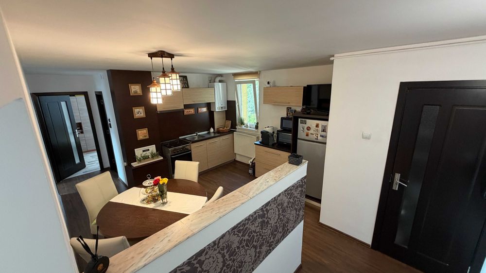 Apartament cu 3 camere in cartierul Iernuteni