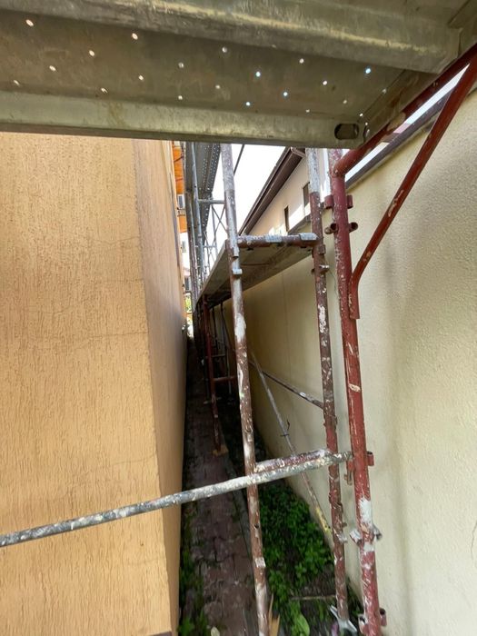 Schela metalica ingusta