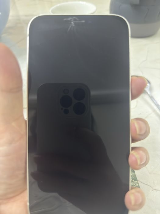 Продам iphone 12