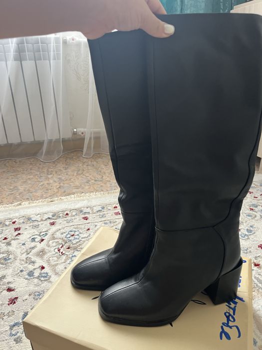 Продам зимние сапоги