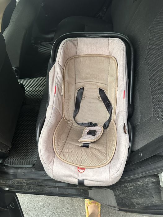 Продам автолюльку
