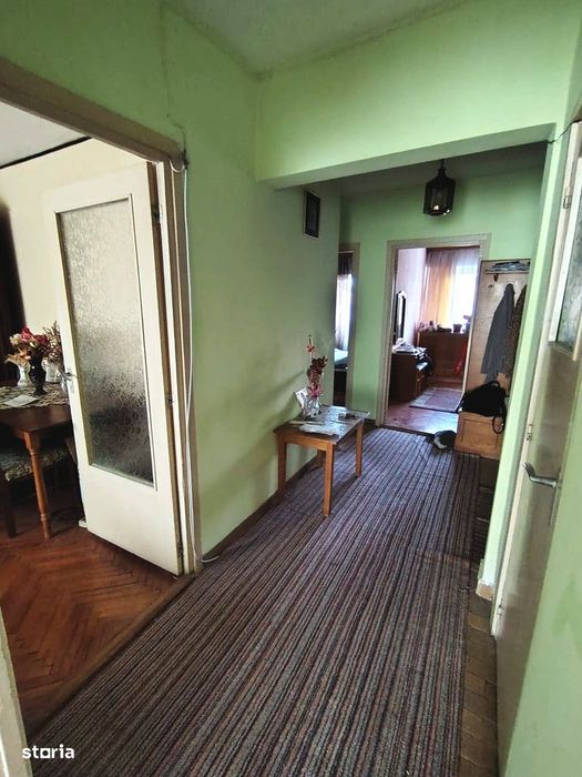 Potențial uriaș- Apartament 3 camere 74mp Pret 78.000eur neg