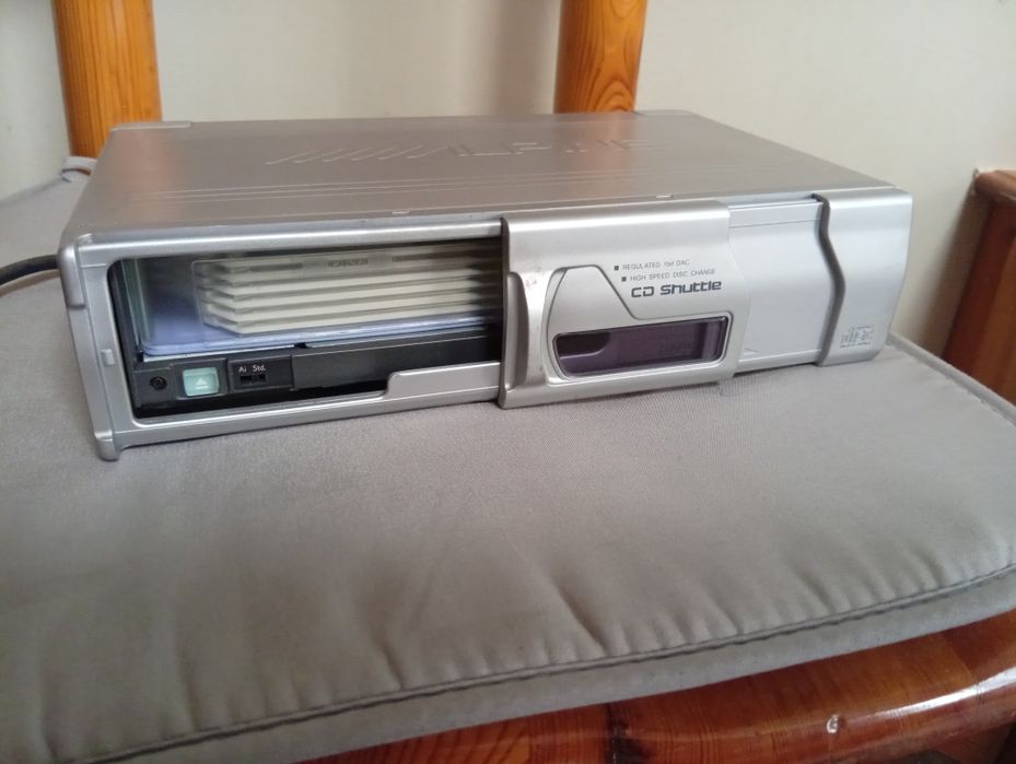 Compact disc Alpine,70 lei