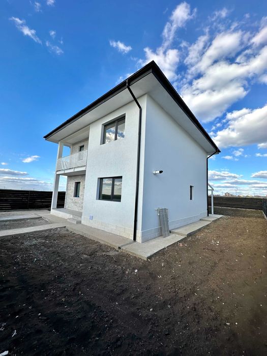 CASA 5 CAM/2 băi P+1 Miroslava-Vorovesti 120mp util, Încalzire pardoseală, strada Unirii la 30m de la asfalt. 170.000€