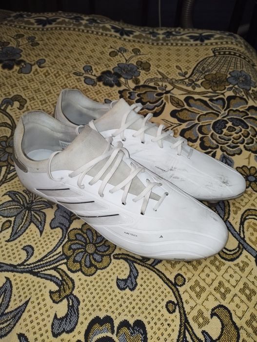 Бутсы футбольные