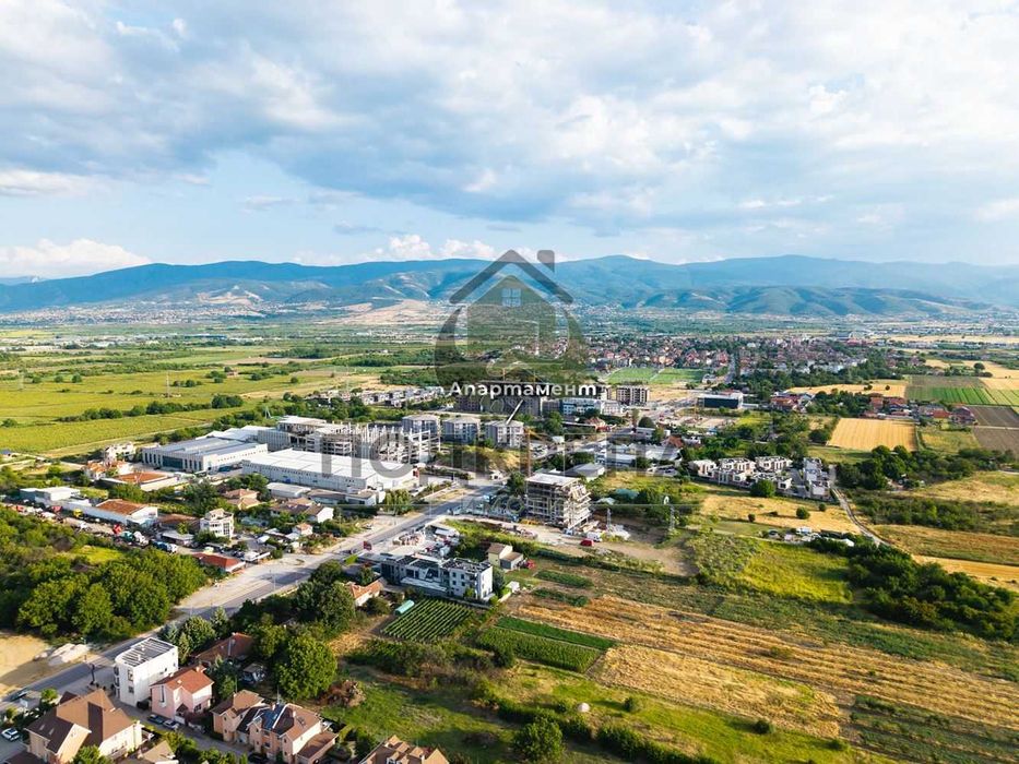 Продава се Тристаен апартамент в Пловдив, Остромила - 133 кв.м за 1797 €/кв.м - Снимка #16