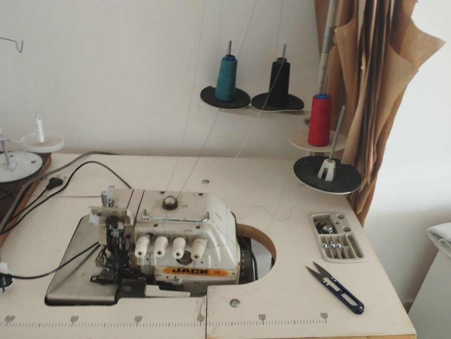 Оверлок промышленный 51 А