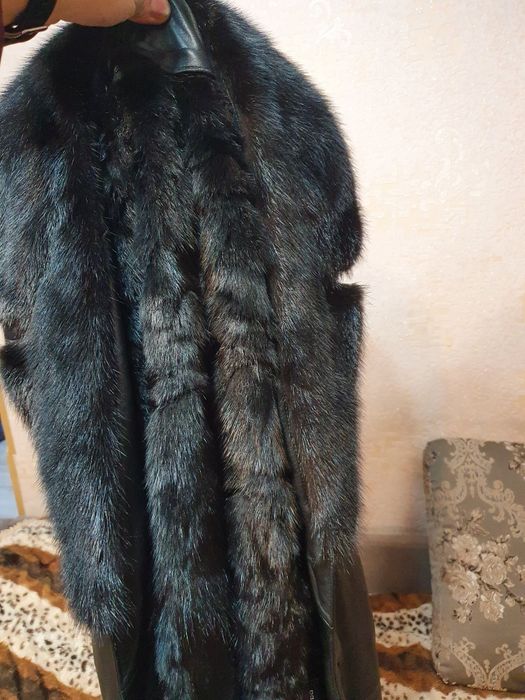 Куртка коженная внутри норка.